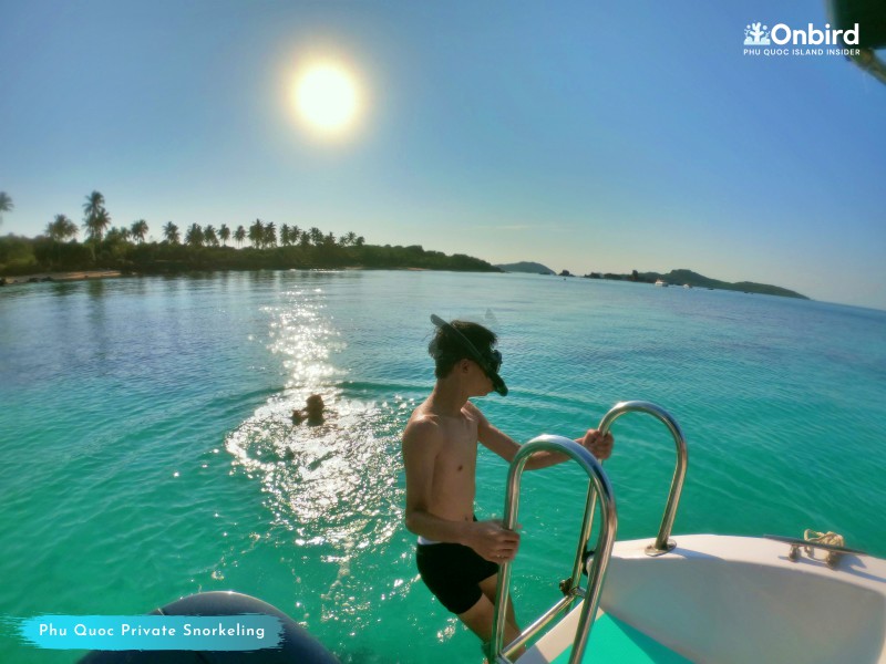 HOW TO AVOID THE CROWD ON YOUR SNORKELING TRIP IN PHU QUOC ISLAND